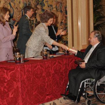 Miguel Ángel García Oca recibe la Cruz de Plata de la Orden Civil de la Solidaridad Social
