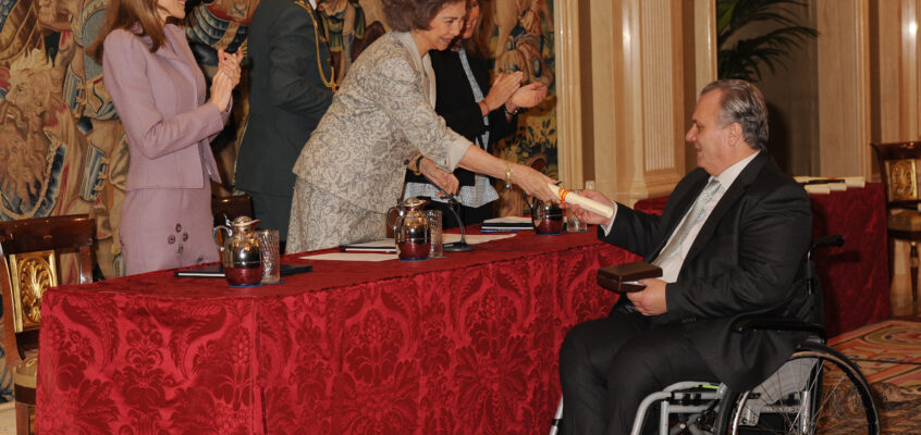 Miguel Ángel García Oca recibe la Cruz de Plata