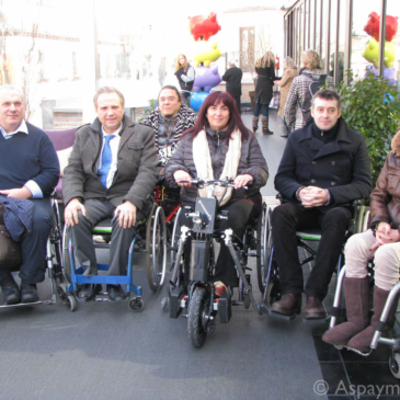 Carmona se compromete ante las organizaciones de la discapacidad a transformar Madrid en una “ciudad sin barreras”